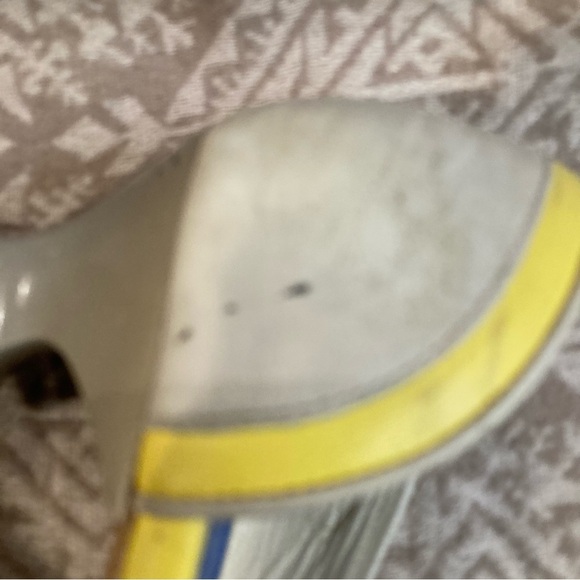 JOHN FLUEVOG Sz  7.5 Arigato 09 Taupe and Yellow Low Heel Slip On Shoes - Picture 4 of 13